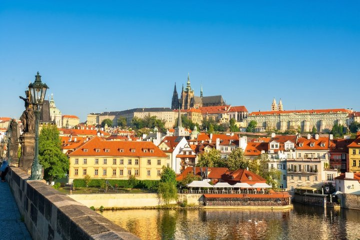 Prague Grand 2,5 hour + 2 hour exterior walking tour - Photo 1 of 21
